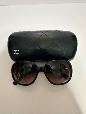 CHANEL ❤️🌟OVERSIZED SUNGLASSES⭐️